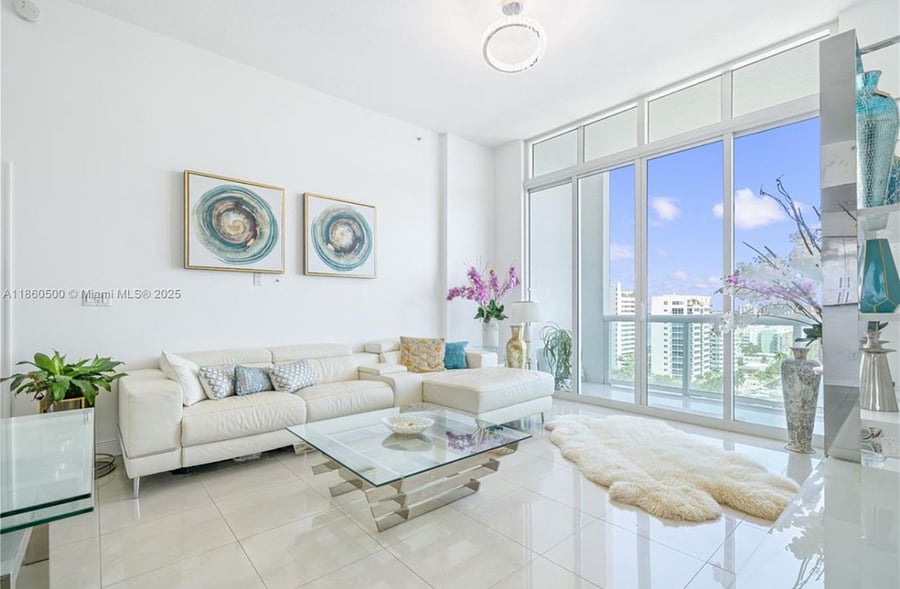Furnished Finder property 680100_1 photo 24