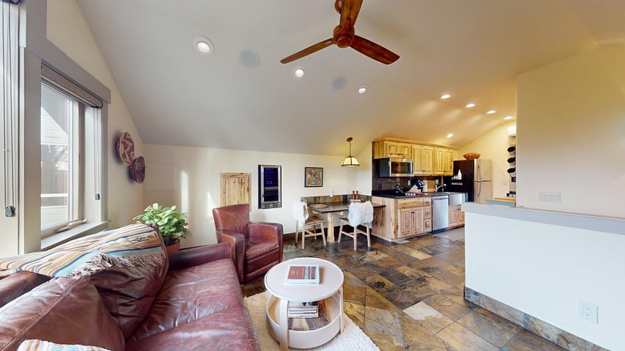 Furnished Finder property 680287_1 photo 2