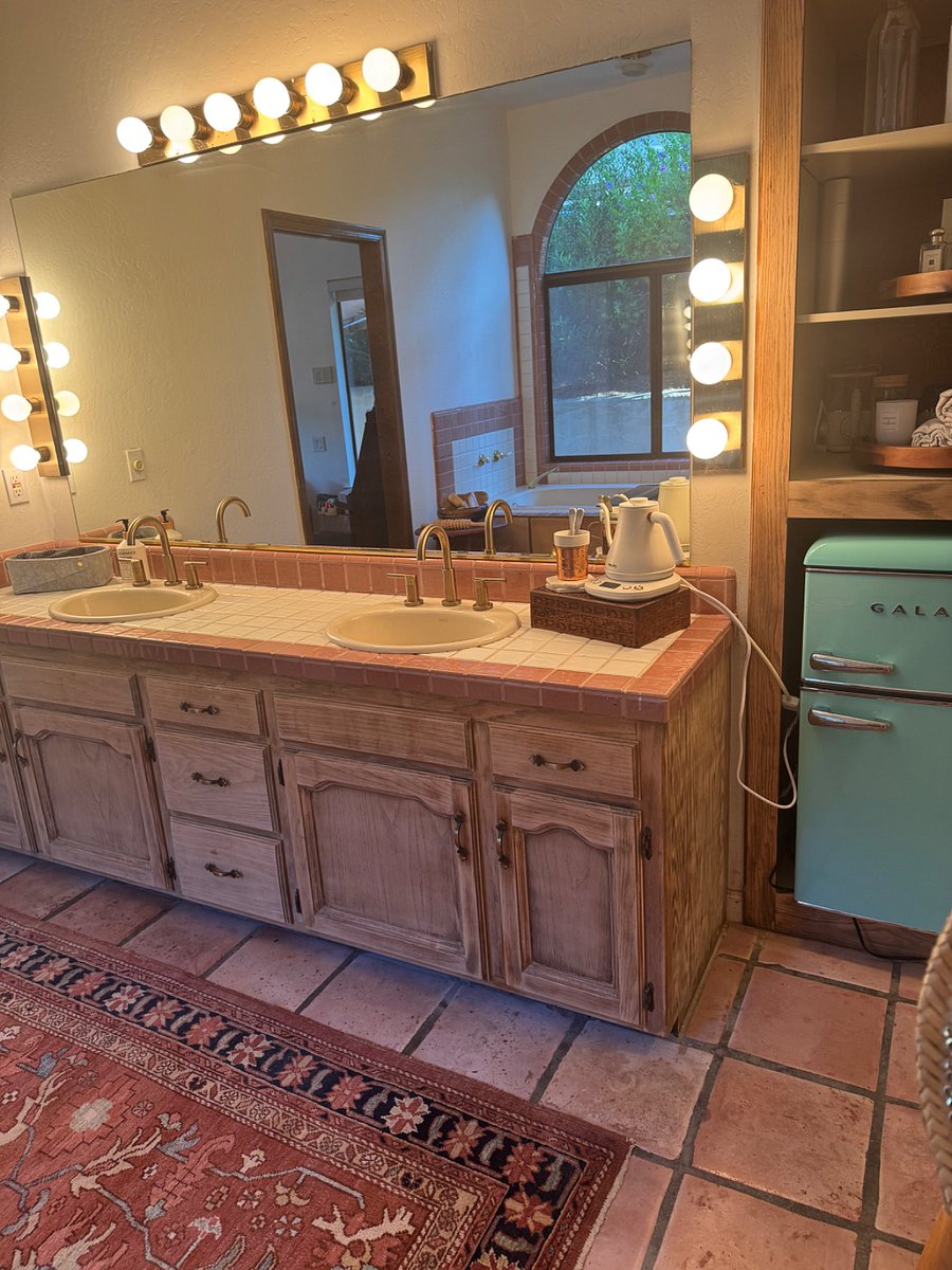 Furnished Finder property 680311_2 photo 8