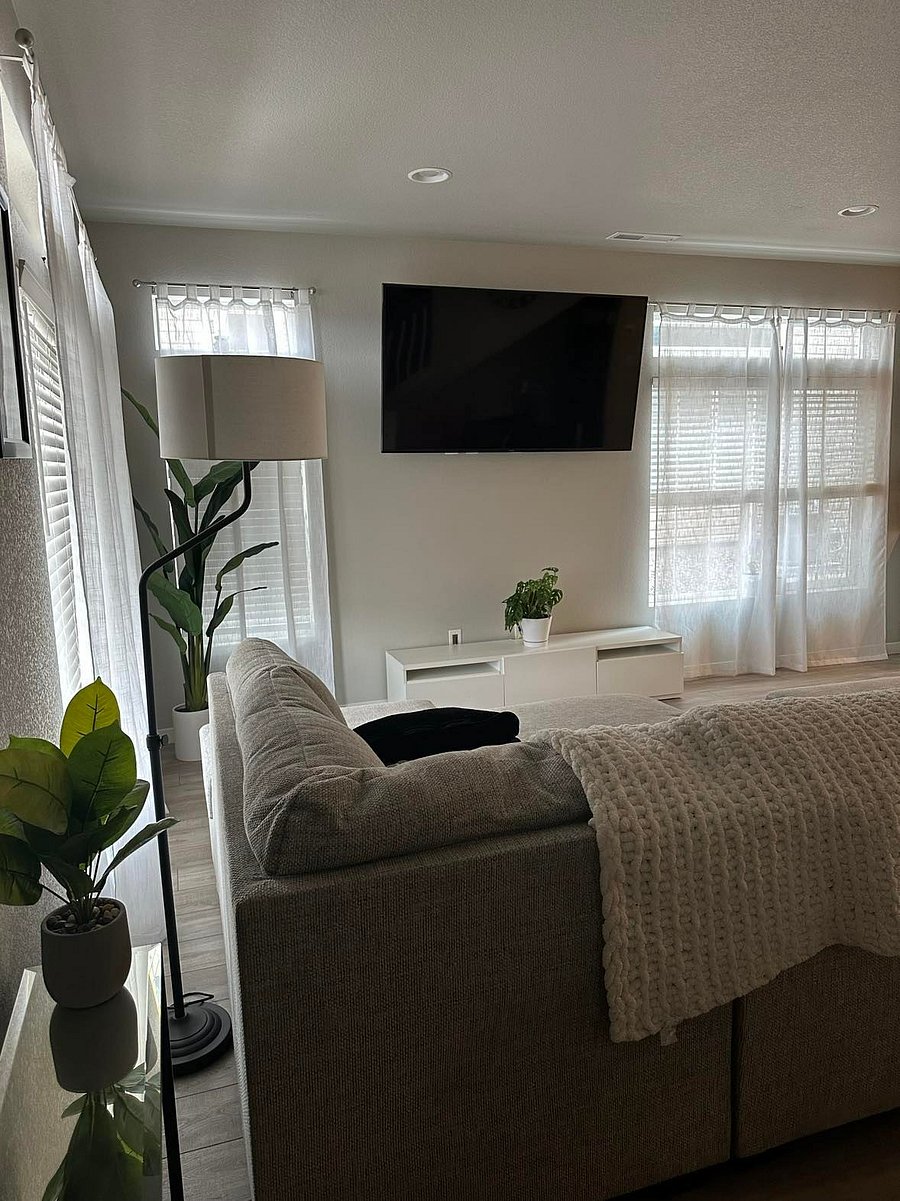 Furnished Finder property 680316_1 photo 3