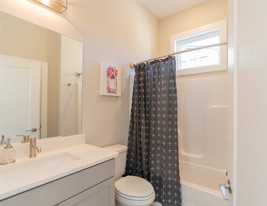 2nd Bathroom