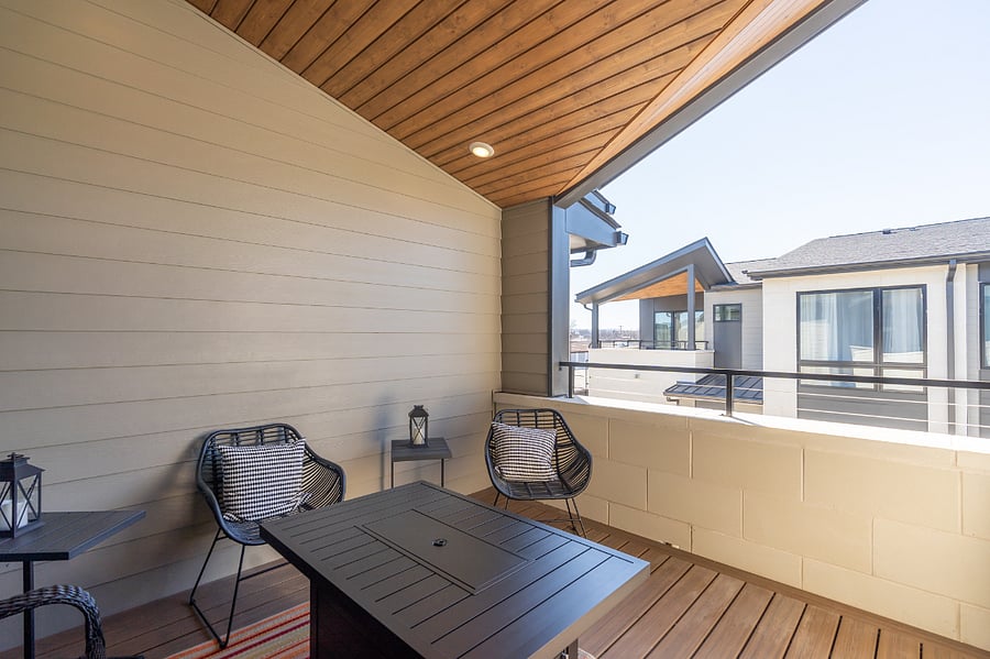 Covered Deck with gas fireplace