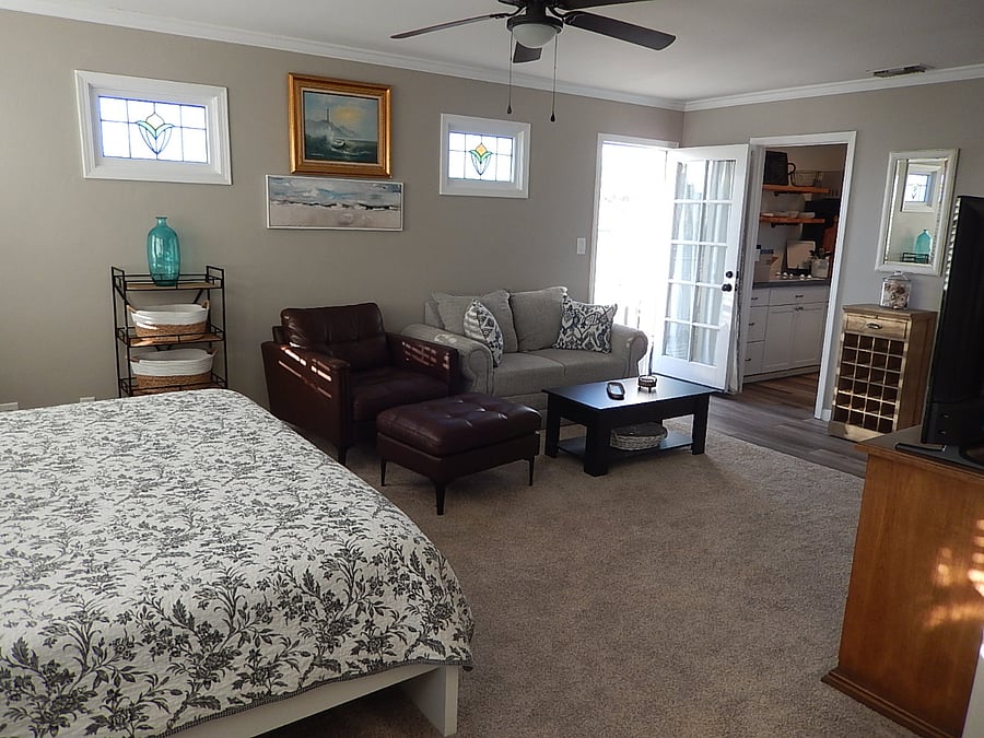 Furnished Finder property 680412_1 photo 15