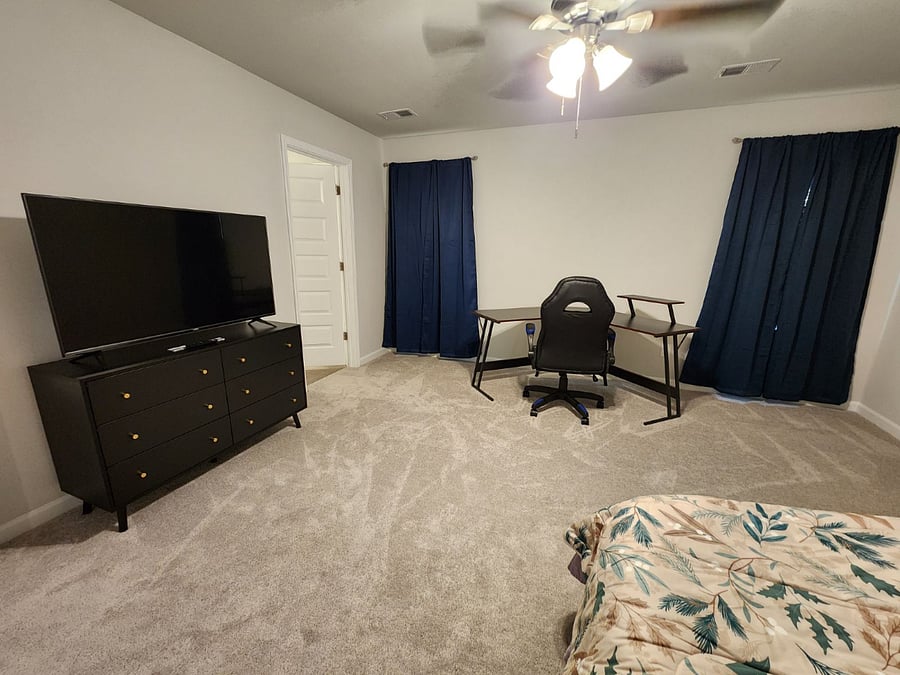Furnished Finder property 680582_1 photo 8