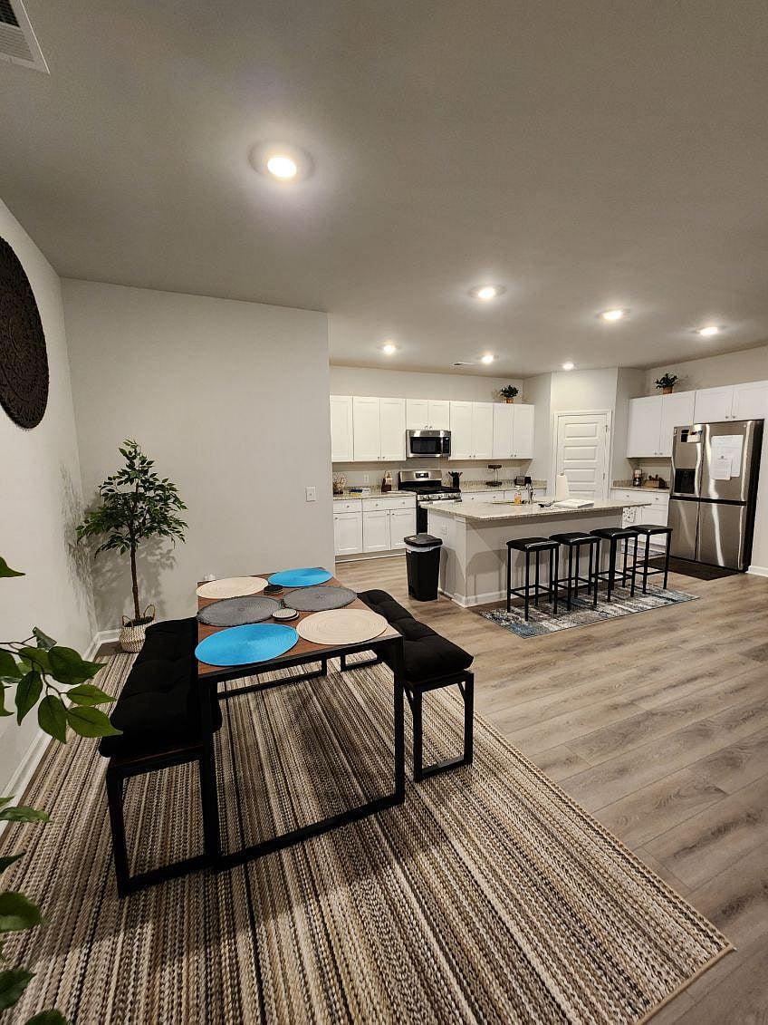 Furnished Finder property 680582_1 photo 17