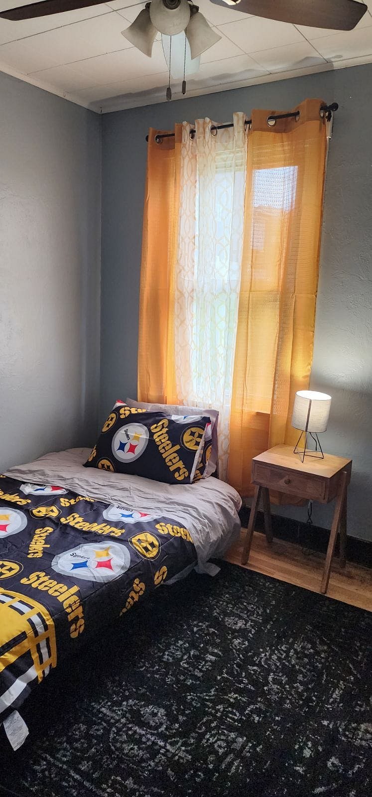 Third small bedroom, or office space, Couch space is also a double bed. Brand new bedding and linens in all.