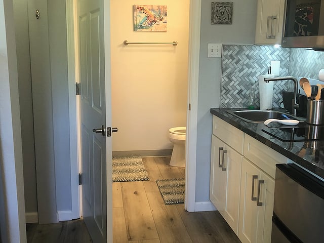 Furnished Finder property 680710_1 photo 4