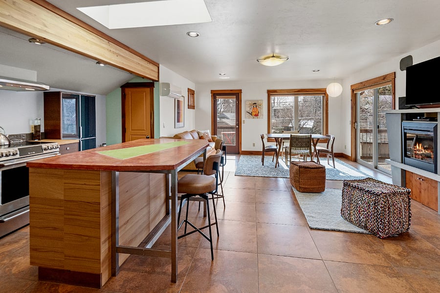 Furnished Finder property 680773_2 photo 9
