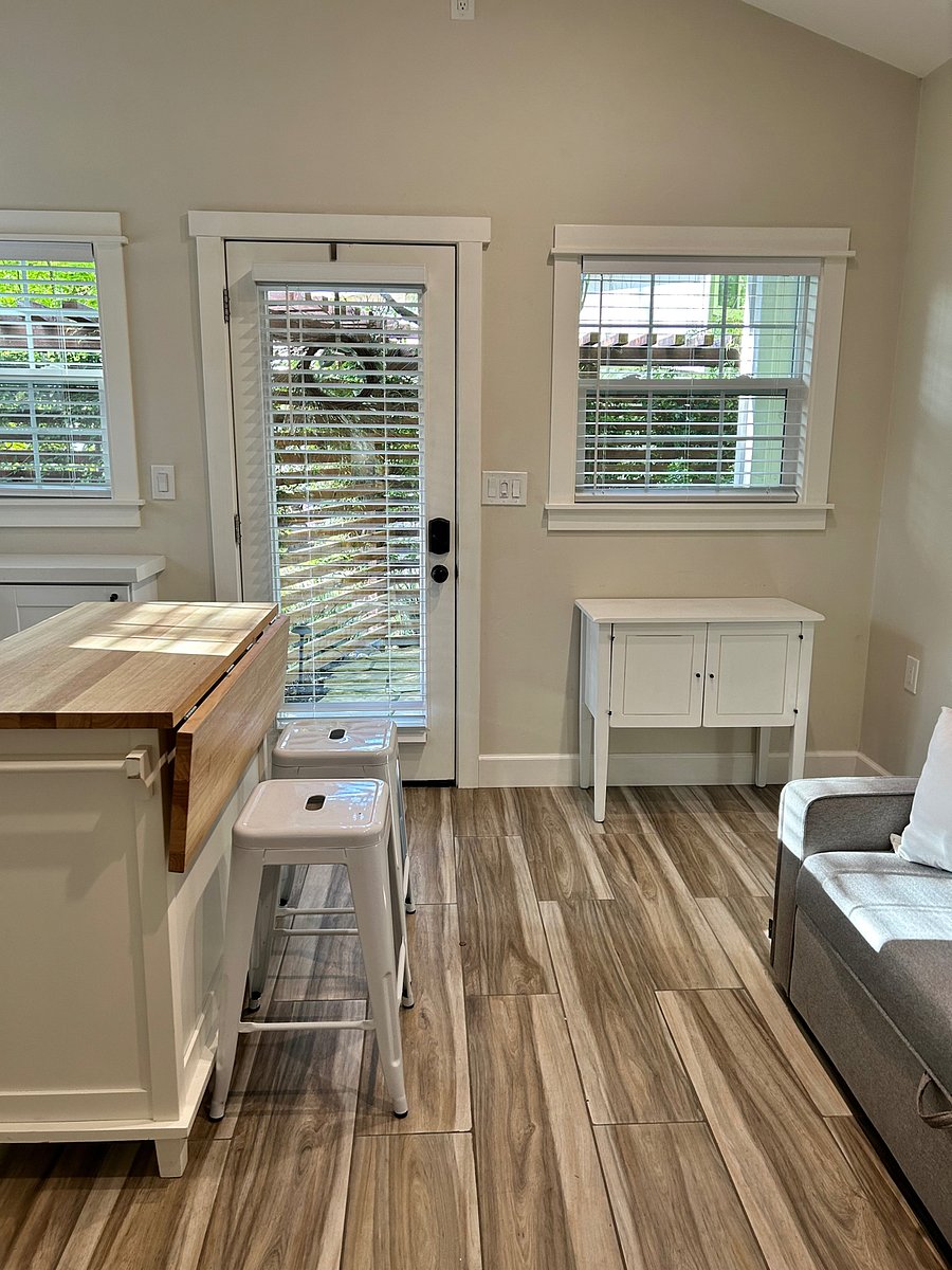 Furnished Finder property 680786_1 photo 6