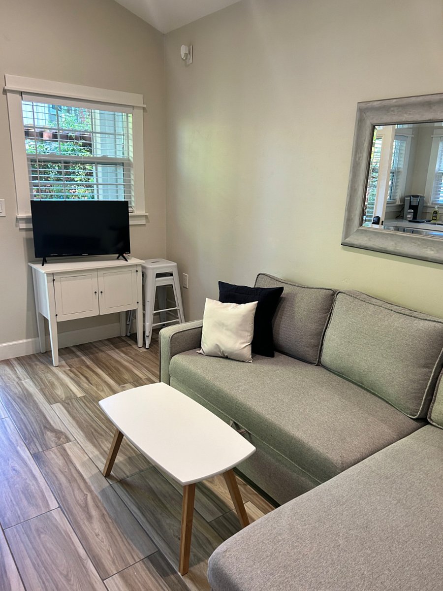 Furnished Finder property 680786_1 photo 15