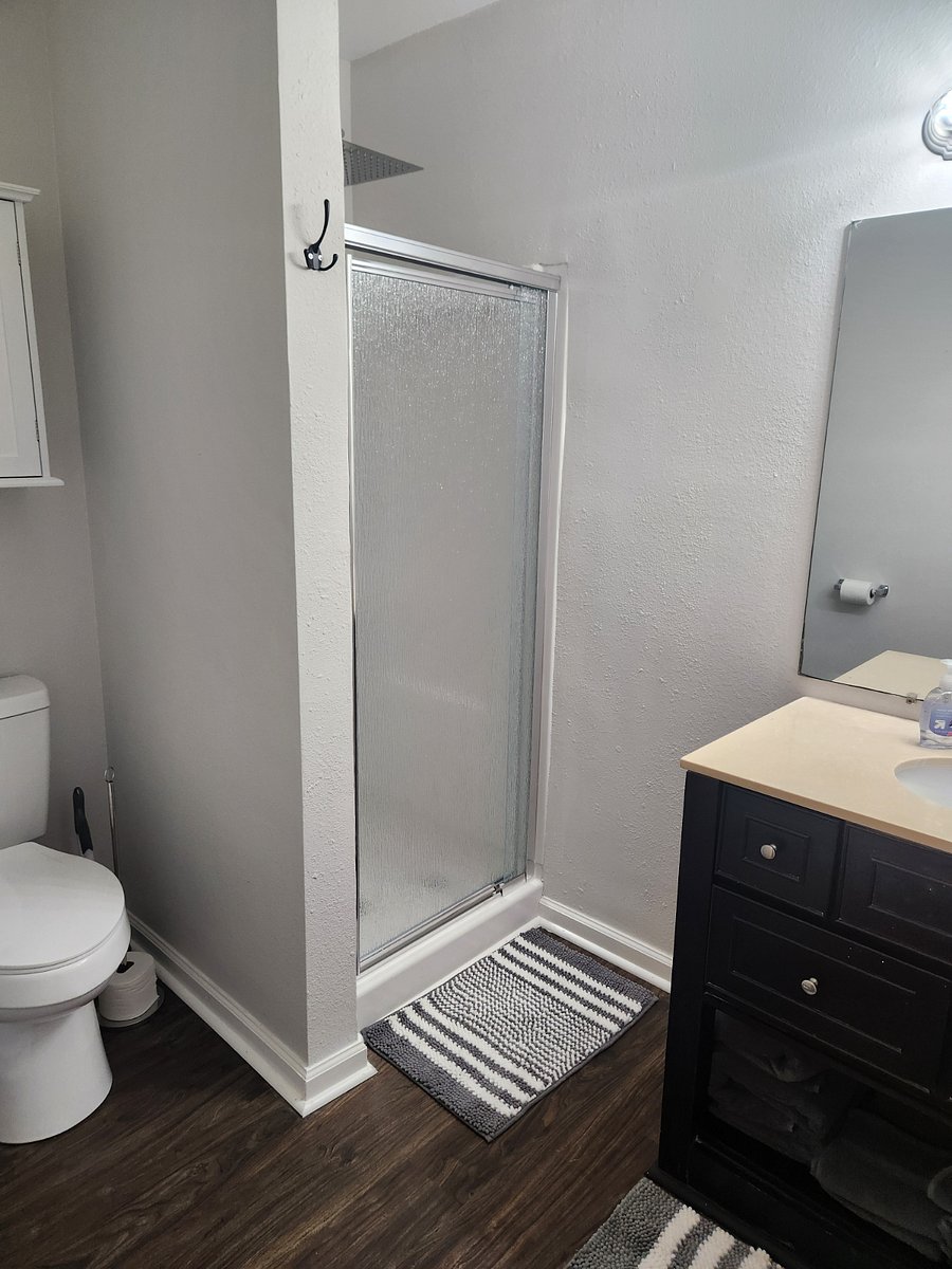 Master bath with walk in shower.