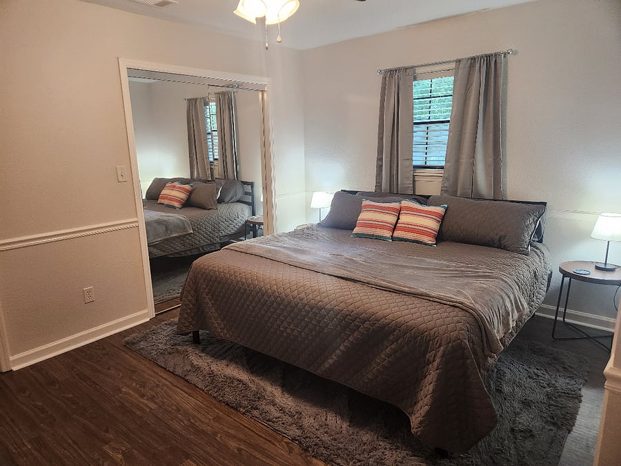 King master bedroom.