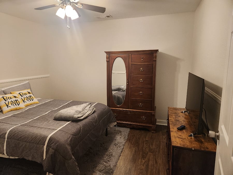 Furnished Finder property 680910_1 photo 13