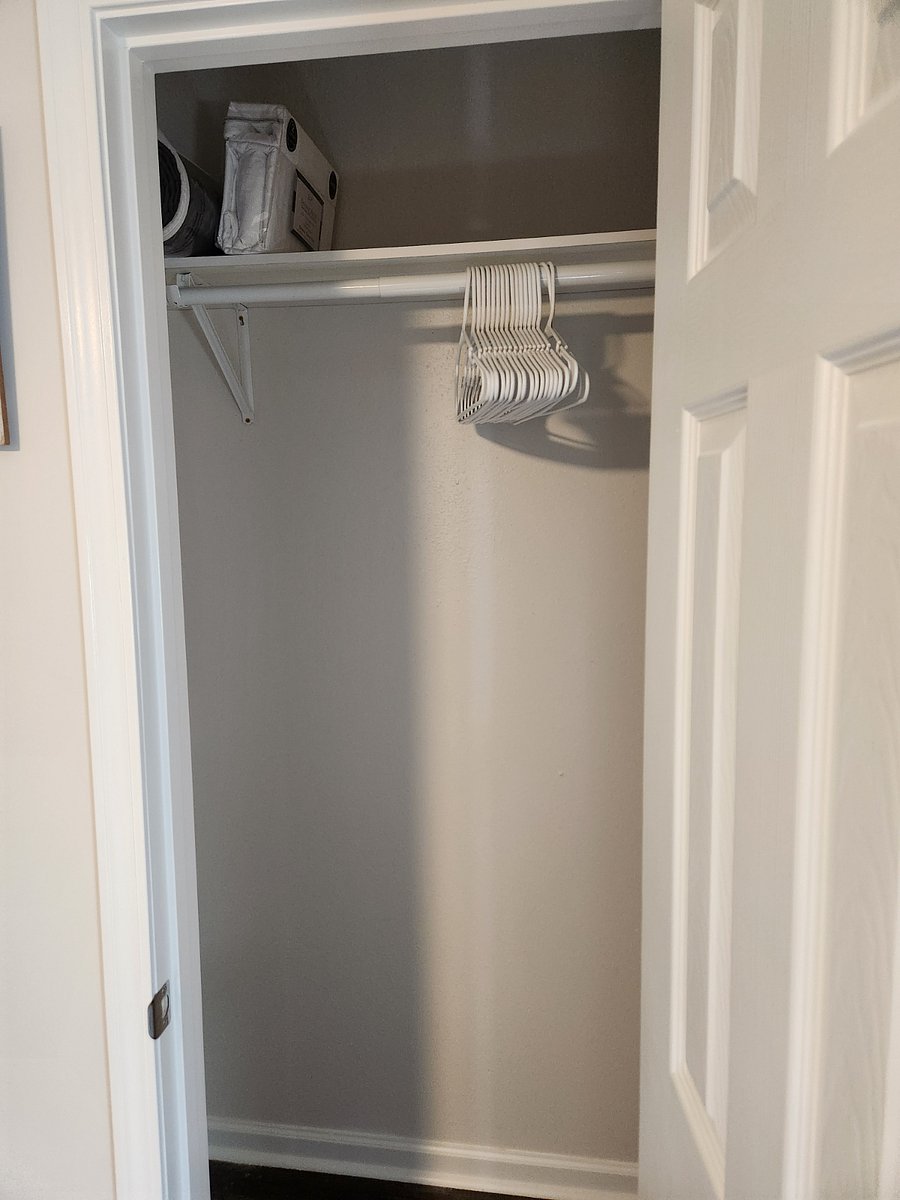 Bedroom2: queen bed, dresser & large closet. 43" smart tv. Spare bedding provided.