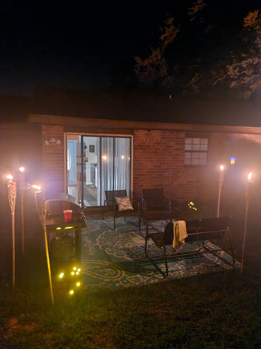 Outdoor seating, grill & fire pit on patio in huge fenced back yard. Fully fenced with a 6ft privacy fence.