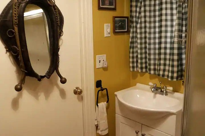 Downstairs bathroom sink w/cleaning supplies in cabinet. Mirror on door. Please clean after yourself. Once a week the common areas of the bathroom will be cleaned.
This is a non-smoking/vaping property & unit.