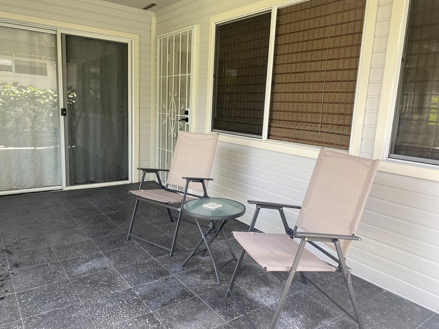 Front lanai