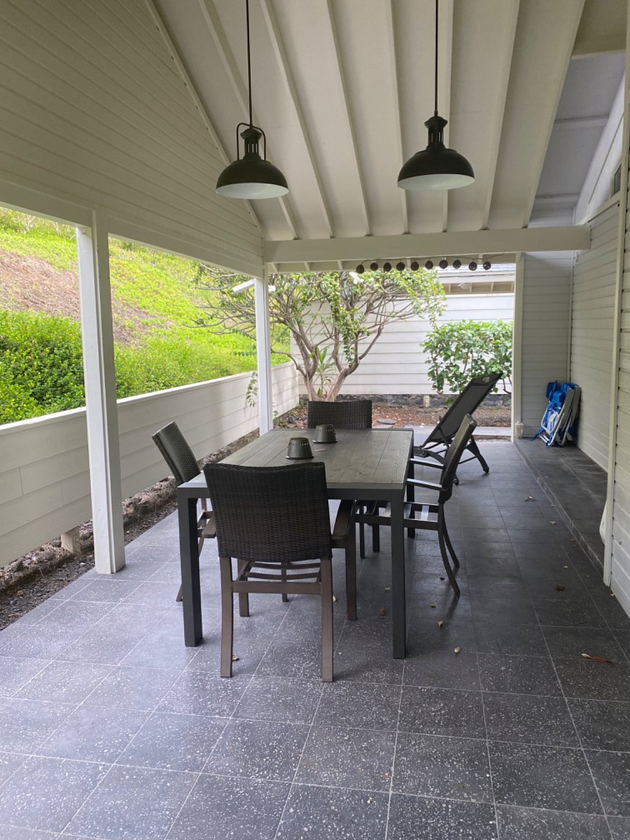 Back lanai