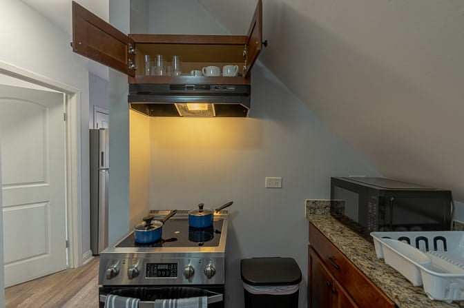 Furnished Finder property 681159_2 photo 3