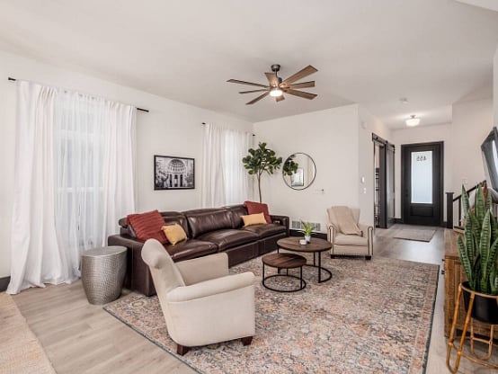 Furnished Finder property 681161_1 photo 4