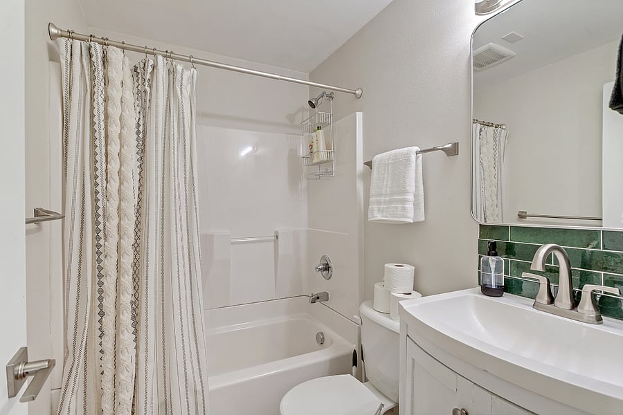 Furnished Finder property 681370_1 photo 9