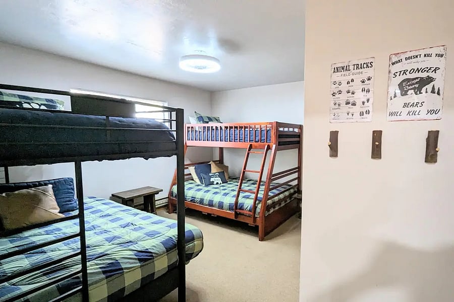 Bunk room (Bedroom #3)