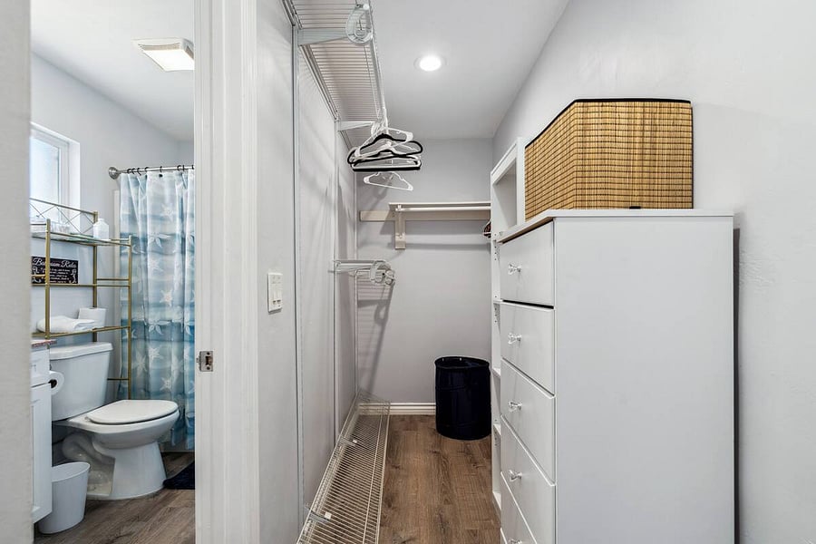 Pack, unpack, and stay organized, this spacious walk-in closet makes it easy to settle in and feel right at home