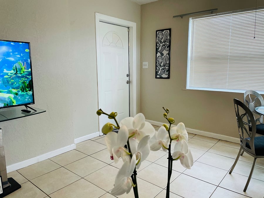 Furnished Finder property 681566_2 photo 8