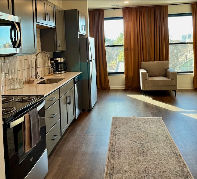 Furnished Finder property 681580_1 photo 1