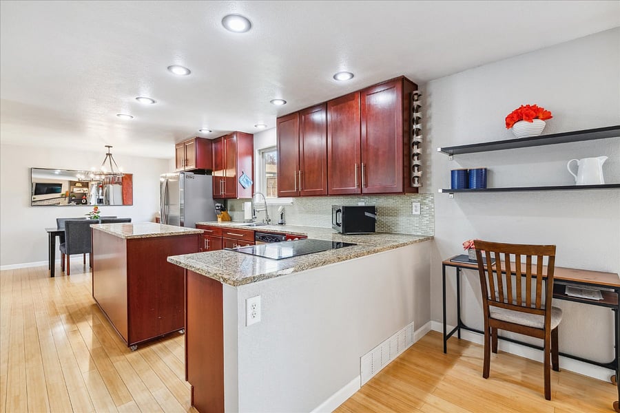 Furnished Finder property 681796_1 photo 12