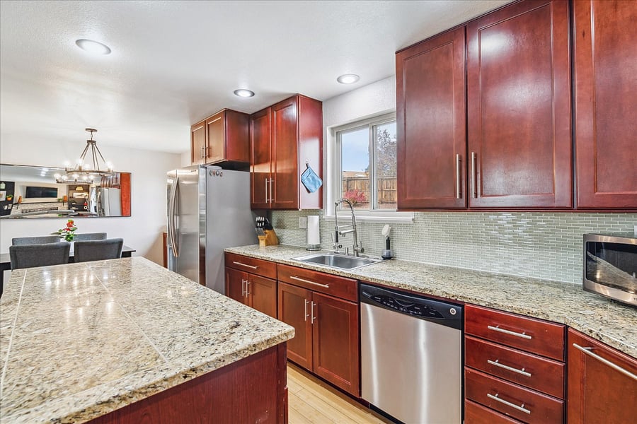 Furnished Finder property 681796_1 photo 15
