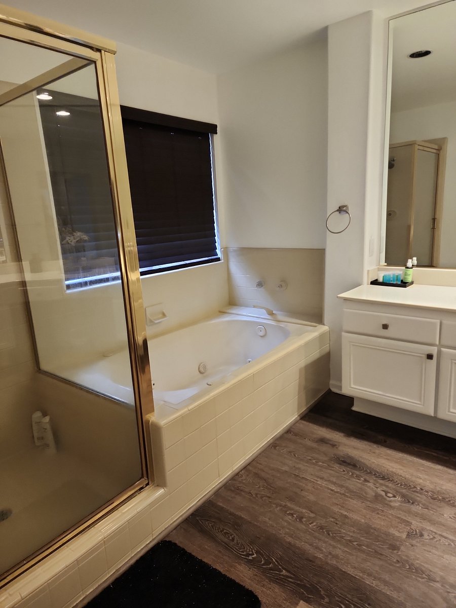 Furnished Finder property 681957_1 photo 12