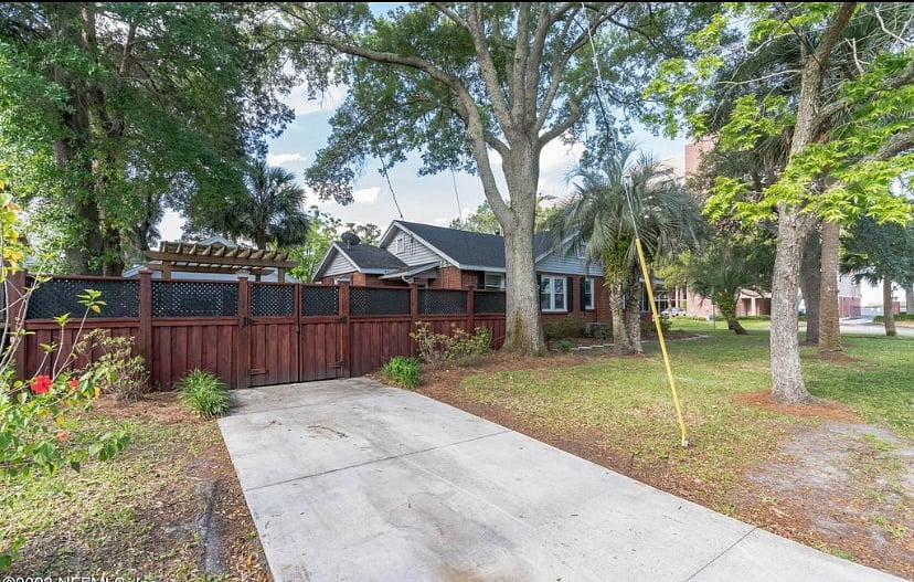 Furnished Finder property 682047_1 photo 3