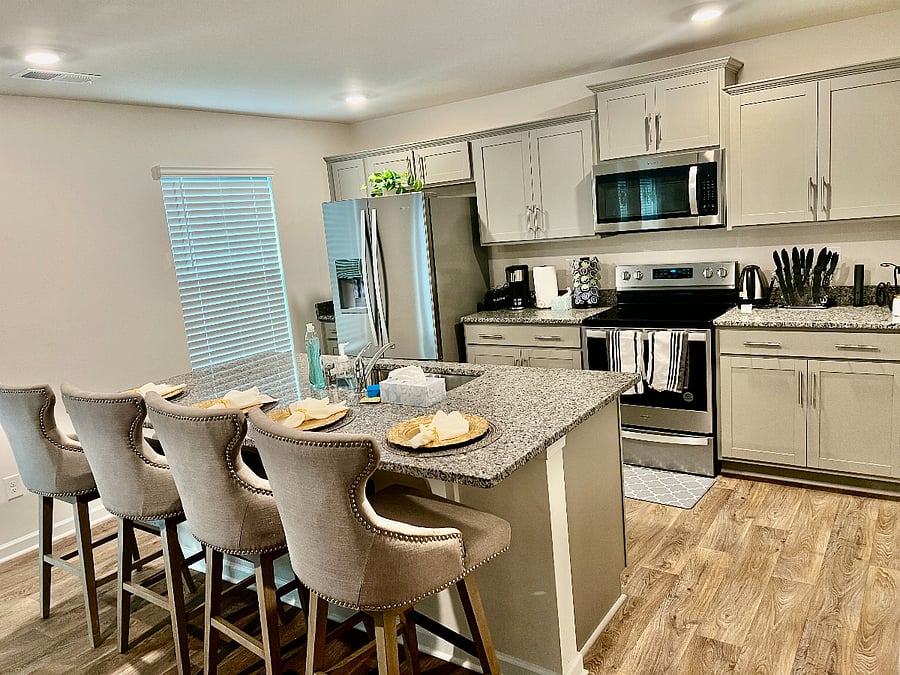 Furnished Finder property 682106_1 photo 26