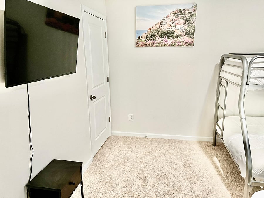 Furnished Finder property 682106_1 photo 29