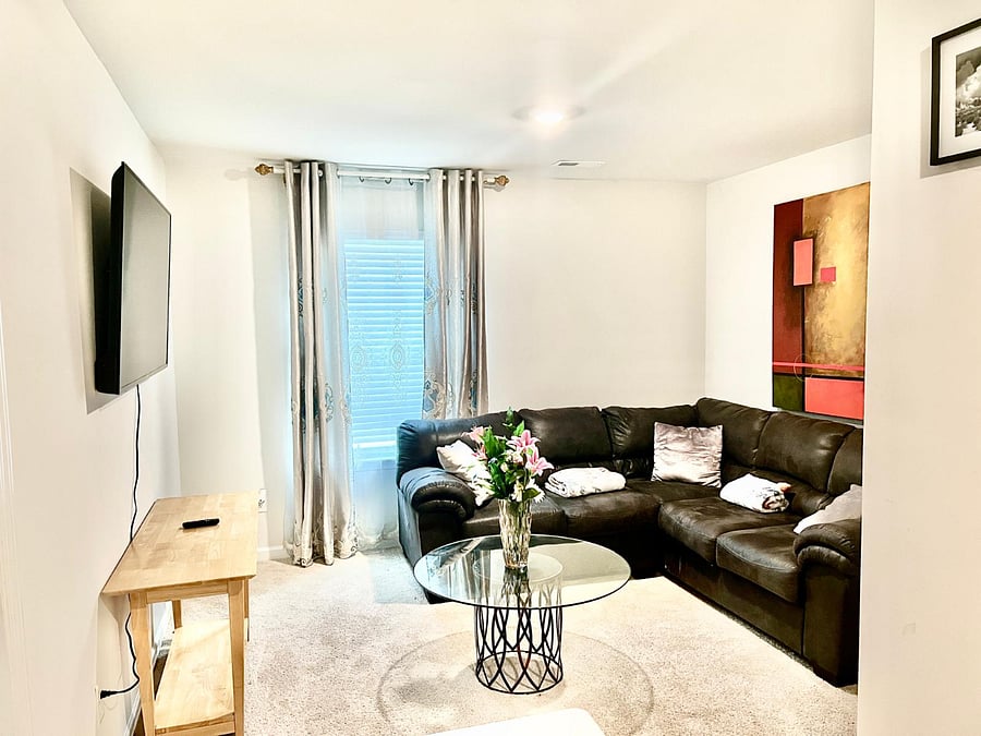 Furnished Finder property 682106_1 photo 31