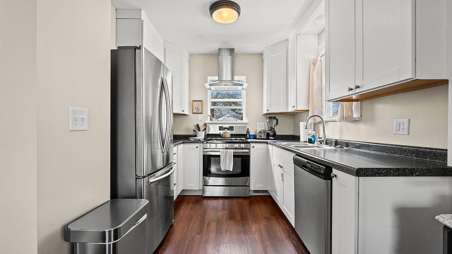 Fully stocked chefs kitchen with everything you could possibly need