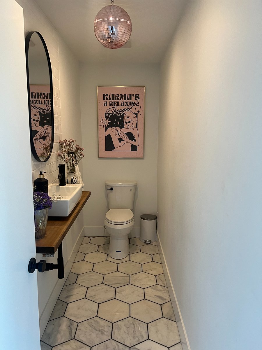 Guest pocket bathroom.