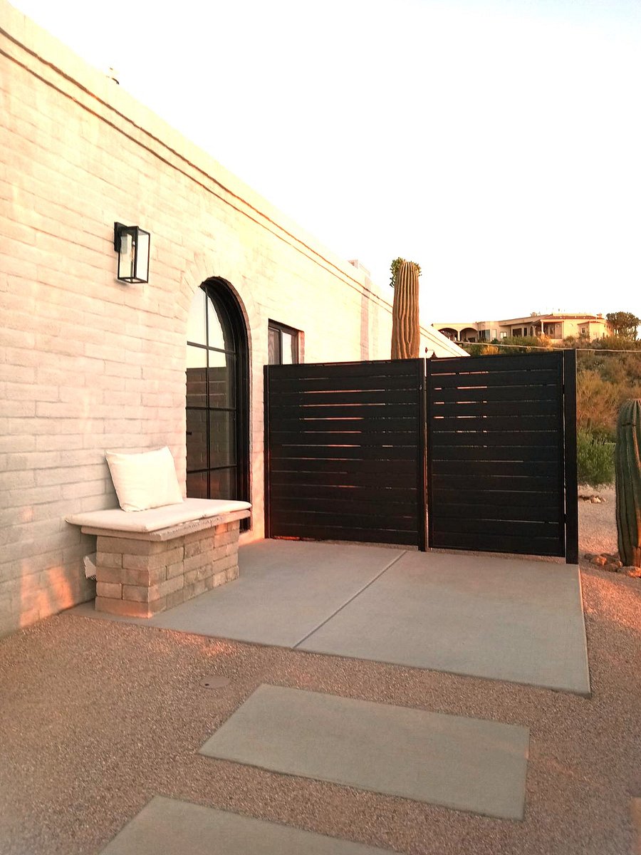 exterior entrance to front unit