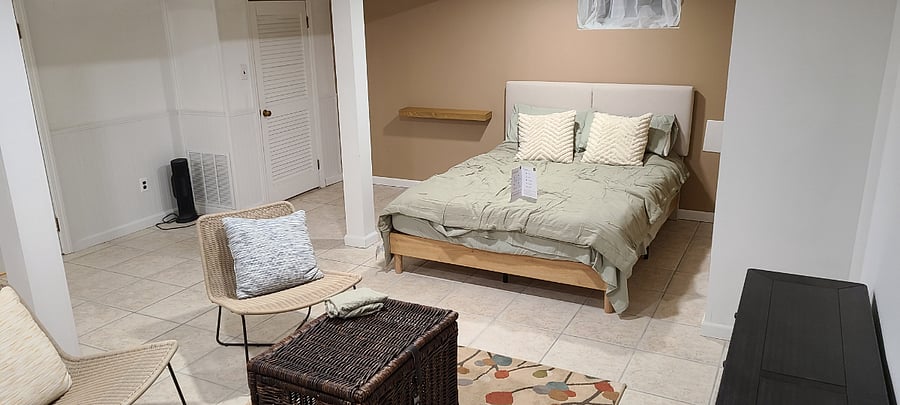 Brand new soft queen bed with extra bedding available