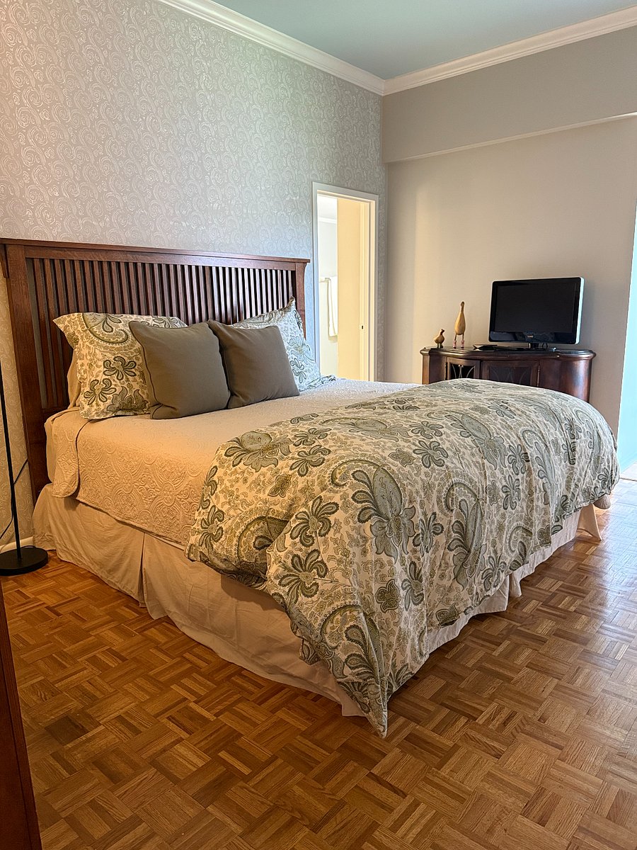 Master Bedroom with King Bed