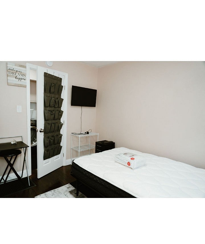 Furnished Finder property 682535_1 photo 3