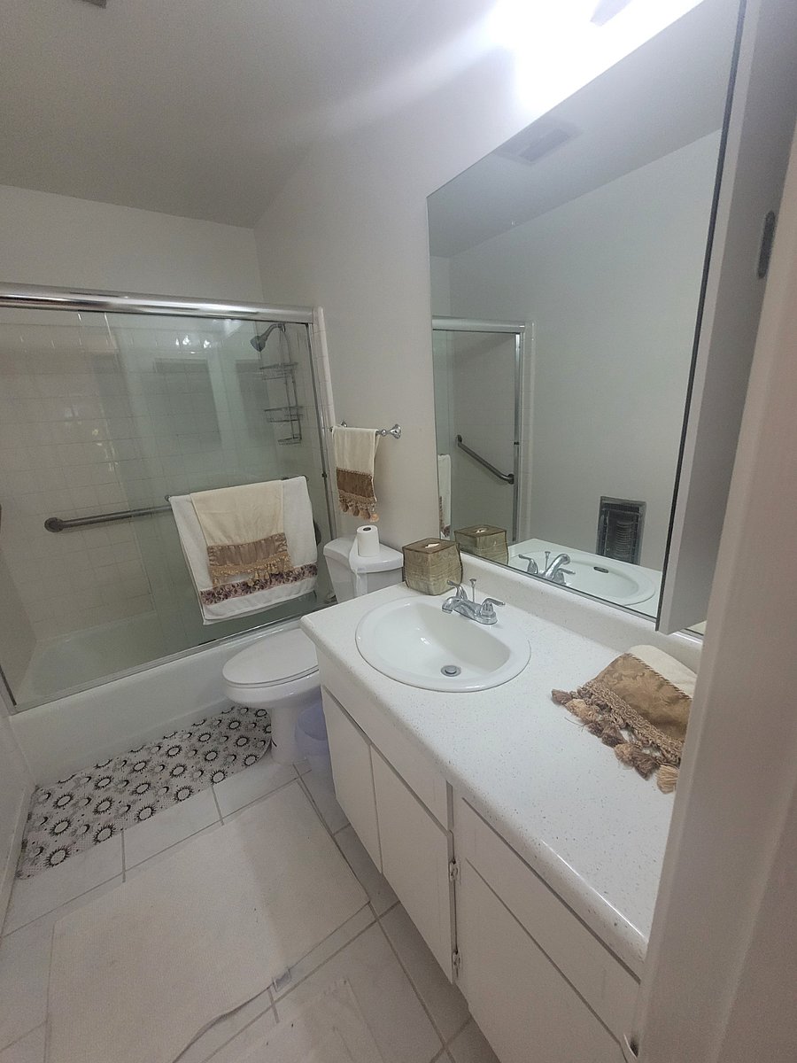 Furnished Finder property 682861_1 photo 3