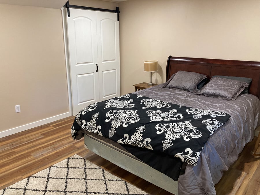 Queen.bedroom $900/mo
