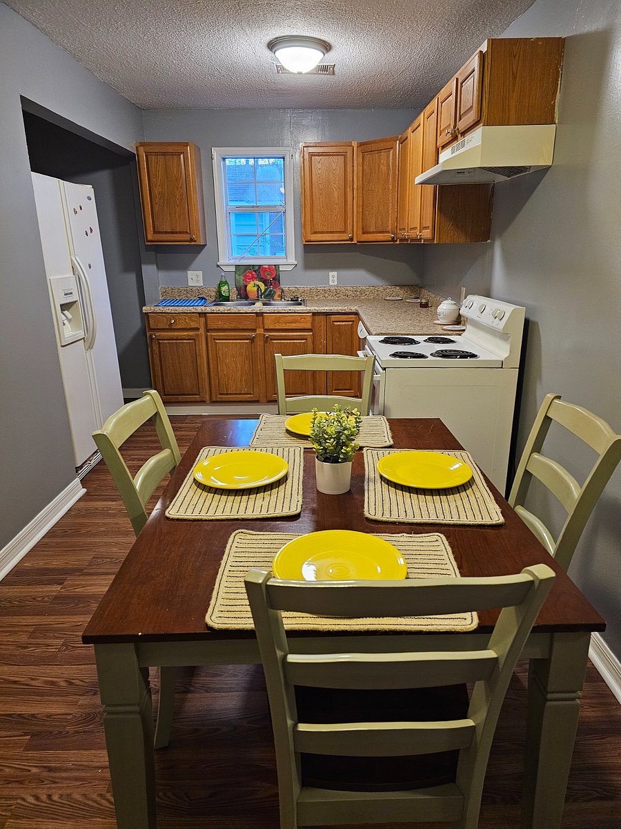 Furnished Finder property 682889_1 photo 3