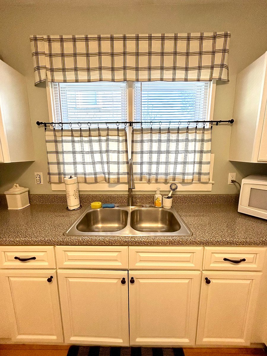 Kitchen sink