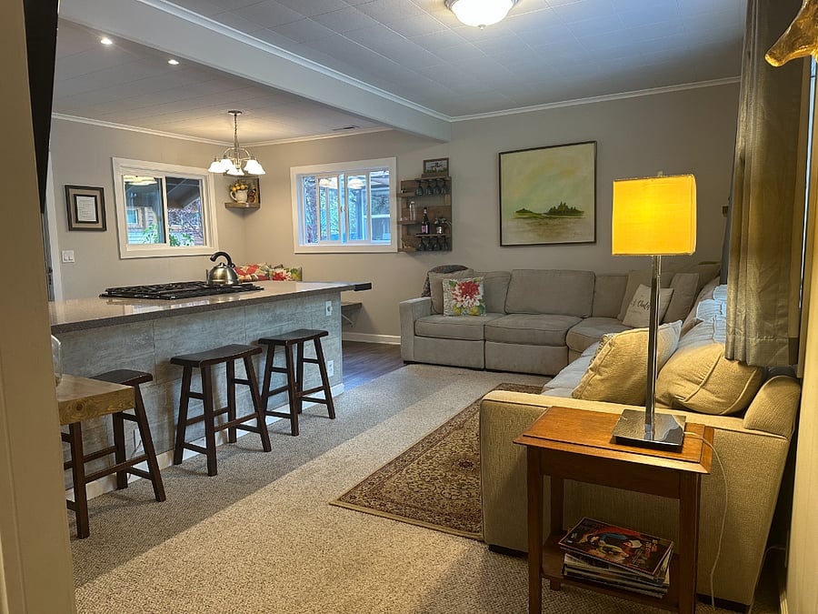 Furnished Finder property 682995_1 photo 7