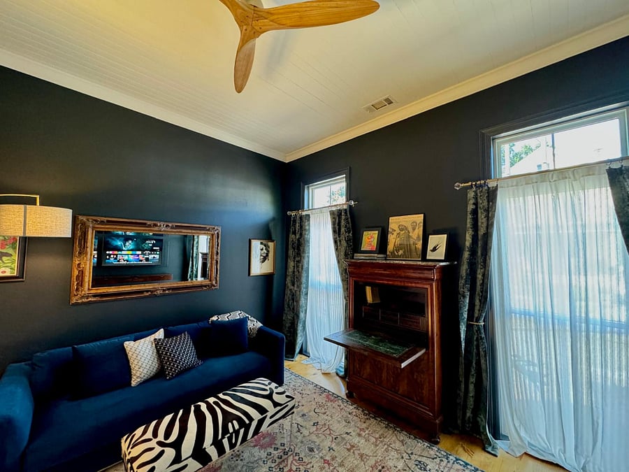 Front bedroom/office flex space.