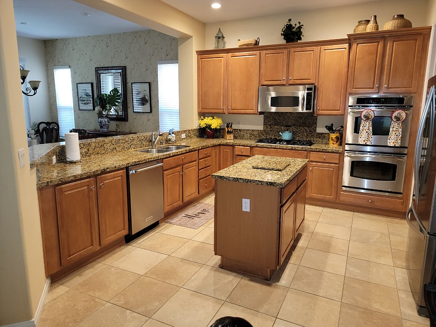GOURMET KITCHEN