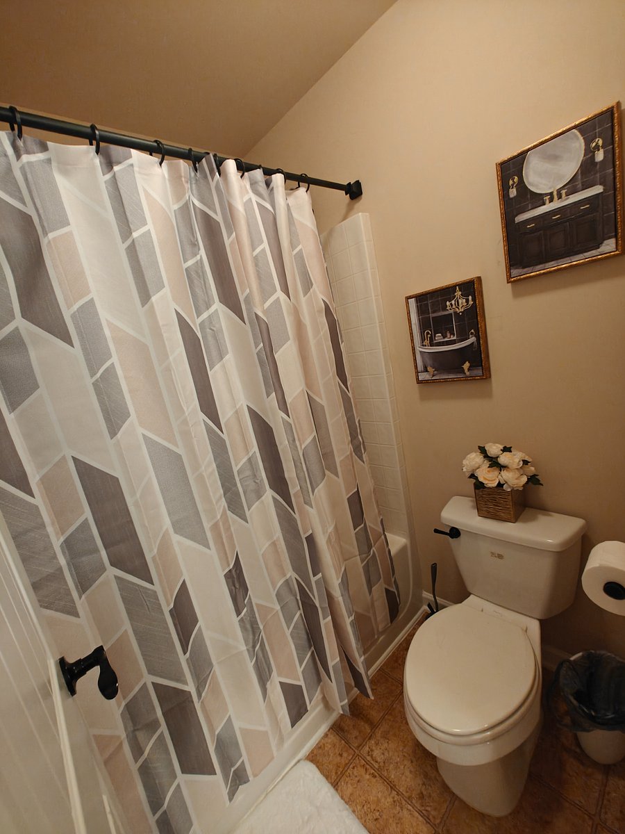 Furnished Finder property 683681_1 photo 3